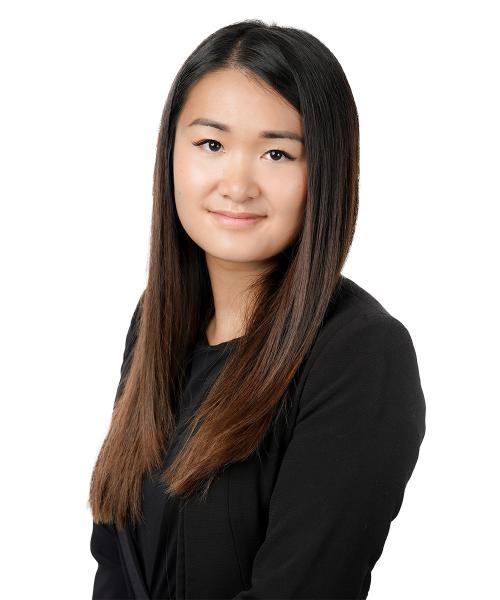 Vivian Li Portrait